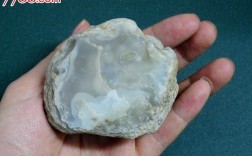 白色玛瑙石原石价格（白色的玛瑙石）