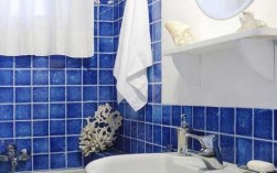 蓝色白色搭配卫浴柜（蓝白色卫生间效果图）