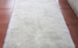 白色毛地毯图片（白色毛地毯怎么清洗）