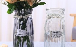 白色透明花瓶（透明花瓶外表怎么装饰）