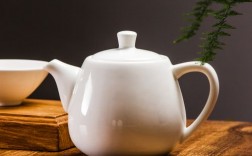 白色瓷器茶壶（白色陶瓷茶壶色彩单体）