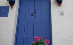 蓝色门套白色门（蓝色房间白色门）