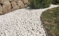 白色鹅卵石院子（庭院白色鹅卵石）