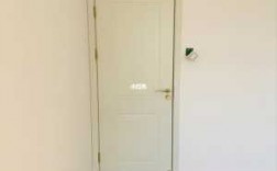 乳白色的卧室门（乳白色卧室门如何搭配洗手间门颜色）