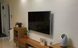 电视背景墙白色板（电视背景墙白色怎么装饰）