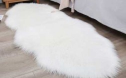 白色毛毛地毯（白色毛毛地毯怎么清理）