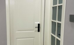 门用白色还是深色（装白色的门还是深色门）