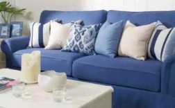 沙发是蓝白色（蓝色沙发白色墙面配什么背景画合适）