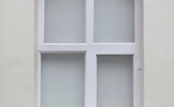 圆拱白色木窗户（圆拱形窗户）