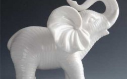 吉祥大象摆件陶瓷白色（大象摆件颜色含义）