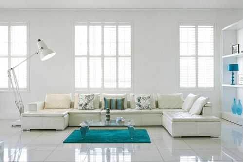 地砖白色家具什么颜色沙发（白色地砖白色家具配什么颜色墙面）-图1