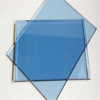 蓝色和白色玻璃区别（蓝色玻璃和白色玻璃钢化价格差距大吗）-图3