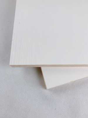 白色实木多层板（白色多层实木免漆板怎么样）-图2