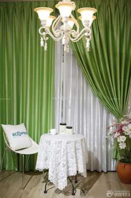 白色窗帘绿色帘头（绿色配白色窗帘）-图3