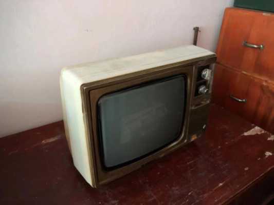 复古白色电视机（复古黑白电视机）-图3