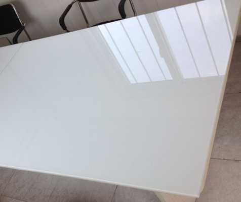 乳白色烤漆玻璃（白色烤漆玻璃和超白烤漆玻璃的区别）-图3