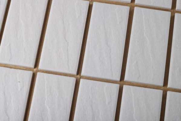米白色外墙磁砖（外墙米色瓷砖）-图1