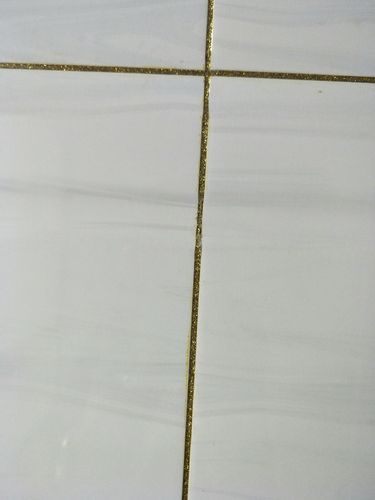 白色瓷砖金色美缝剂（白瓷砖配金色美缝剂）-图2
