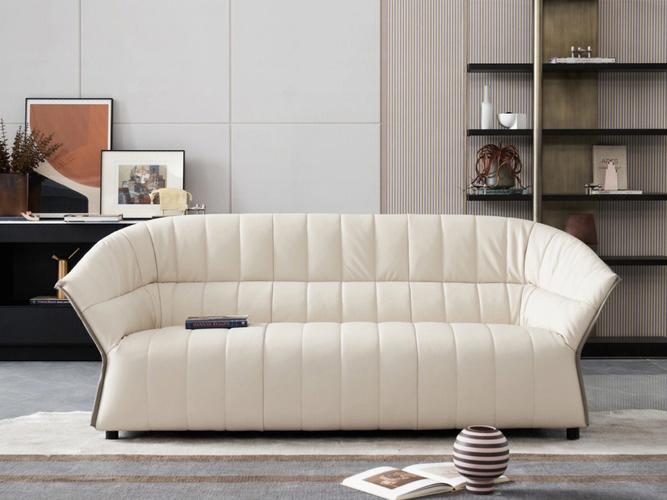 日式白色沙发（日式沙发颜色）-图1