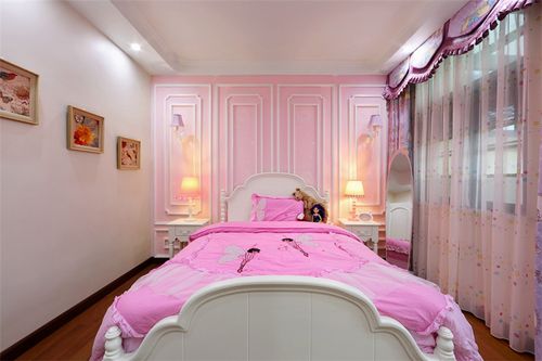 卧室白色家具粉色墙（卧室墙白色还是淡粉色好）-图1