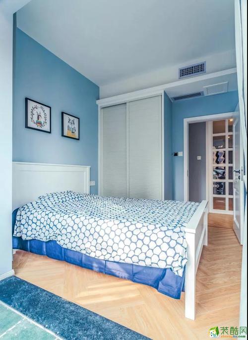 蓝白色的房间（蓝白色调的卧室）-图1