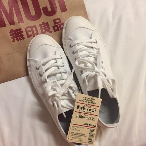 muji白色鞋子（muji白鞋清洗）-图3