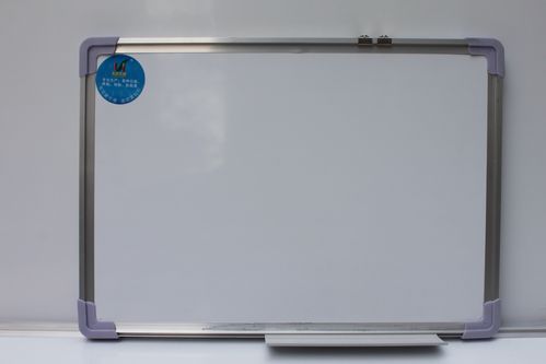 白色教版什么材质（教学用的白板是什么材质的）-图1