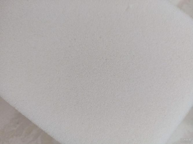白色海绵是什么材质（白色海绵怎么清洗）-图2