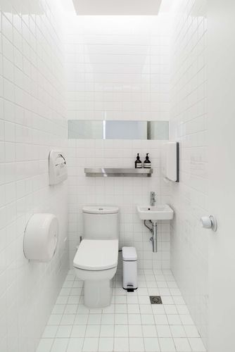 洗手间白色瓷砖（洗手间白色瓷砖容易脏怎么办）-图1