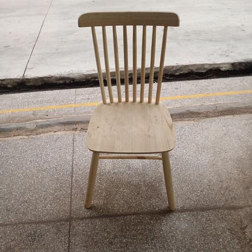 白色木椅修补（白色木椅子染色怎么清洗）-图1