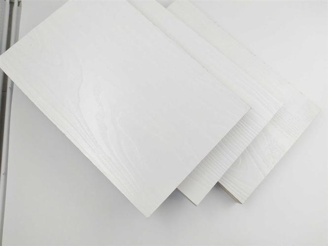 暖白色熟料板材（板材暖白色和白色的区别图）-图1