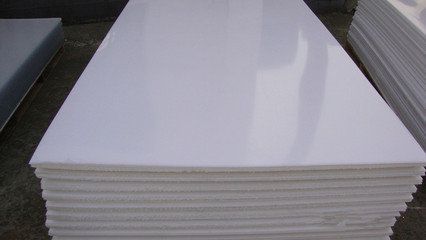 暖白色熟料板材（板材暖白色和白色的区别图）-图2