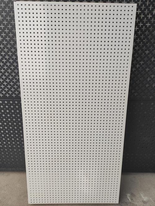 白色烤漆镀锌钢板（镀锌板烤漆是什么材质）-图3