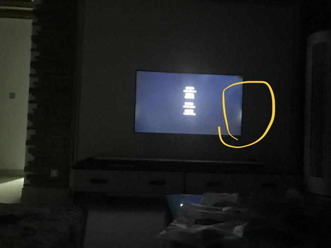 电视机边框白色（电视有白边,是电视问题还是片源问题）-图2