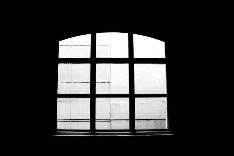 窗户白色黑色（窗户白色黑色区别）-图2