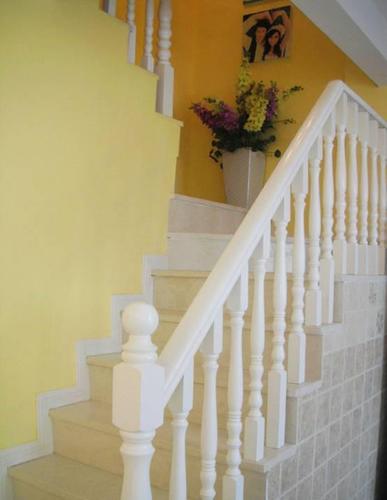 白色木质楼梯扶手（白色木质楼梯扶手图片）-图3